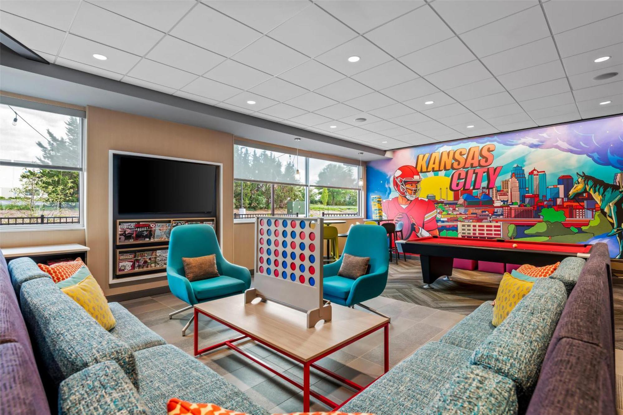 Tru By Hilton Kansas Airport 3*
