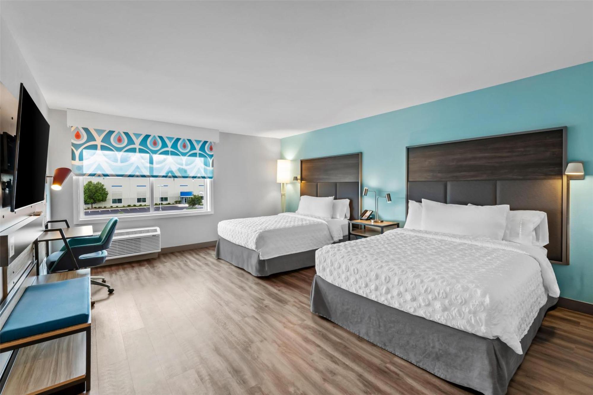 Tru By Hilton Kansas Airport Hotel